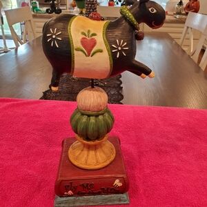 Scandinavian Fly me to the moon Cow Statue